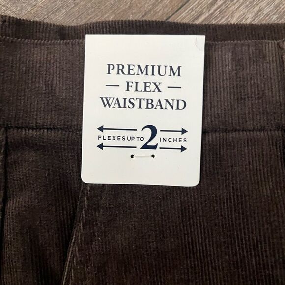 Haggar Classic-Fit Expandable Waistband Corduroy Straight Leg Pants-Size 32x32 - Picture 5 of 6
